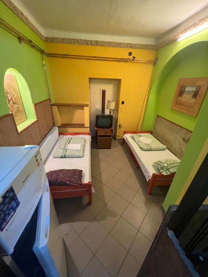Mueller'S 2 Apartment Siofok Ngoại thất bức ảnh