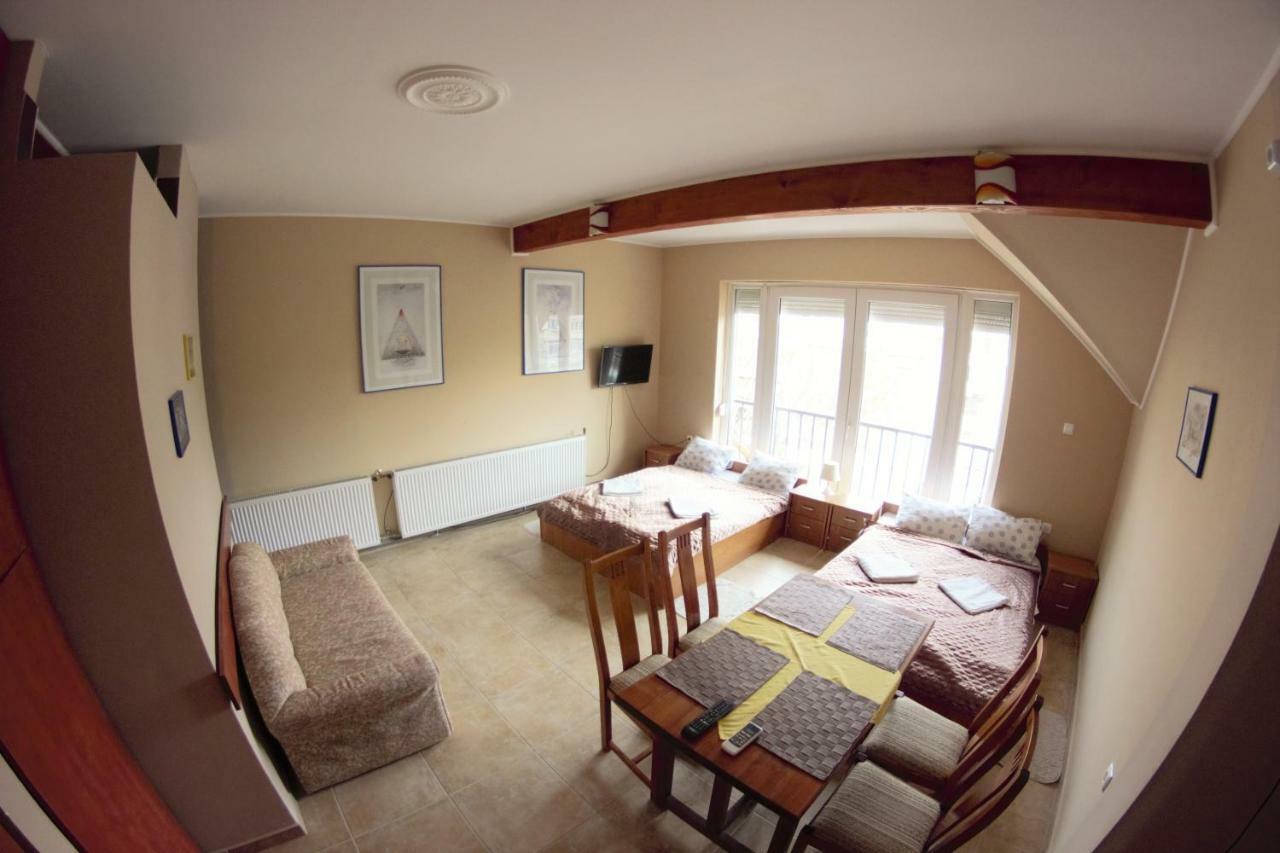 Mueller'S 2 Apartment Siofok Ngoại thất bức ảnh